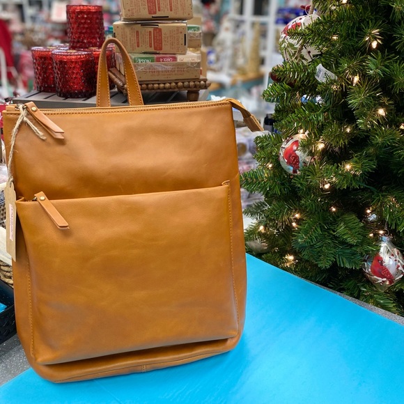 Available 100% high-quality genuine leather backpack 🎒 - Picture 3 of 4